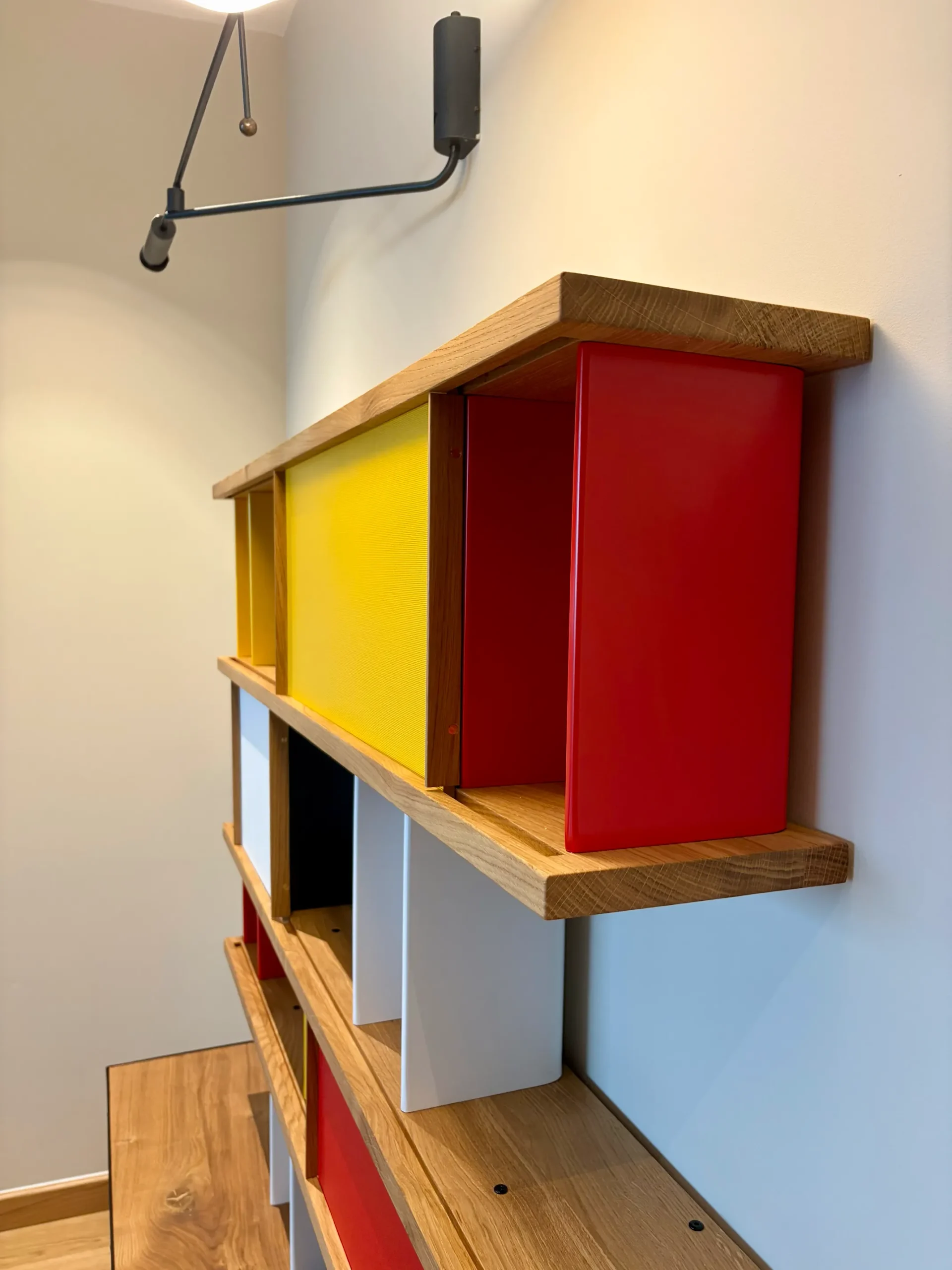 Bibliothèque en chêne massif sur mesure réalisée à Lyon